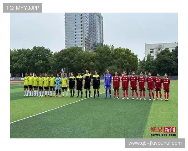 西北狼足球挂件展现团队精神与激情助力绿茵梦想闪耀青春力量