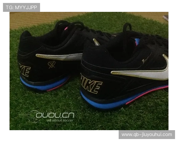 耐克小丁足球鞋为何硌脚？探讨设计问题与穿着舒适性解决方案