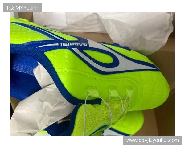 适合青少年穿着的TF足球鞋推荐与选择指南